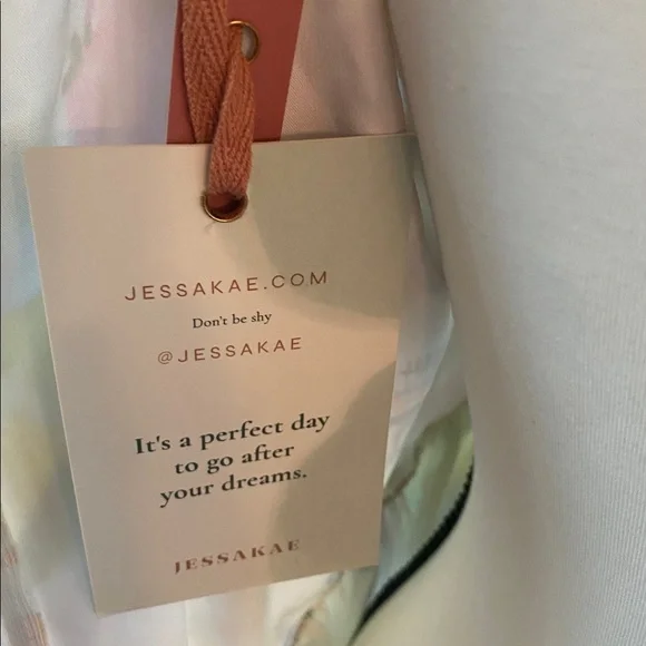 Jessakae NWT dreamer dress size medium. 35 inches long - Picture 11 of 14